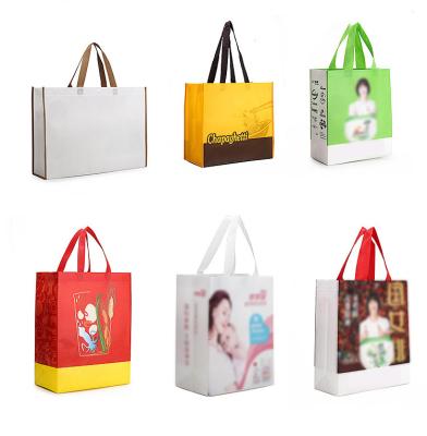 China 100% Customized Eco-friendly Boutique Shopping Bags Can Be Customized Company Name Logo Holiday Shopping Bags for sale