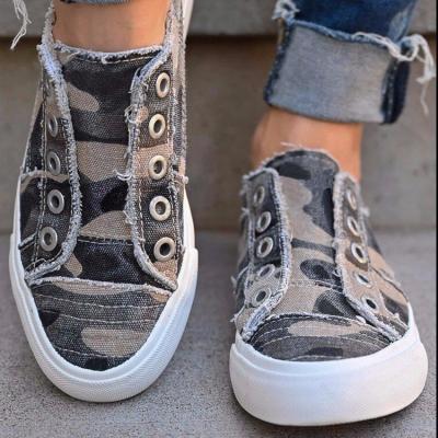 China 2022 Summer Super01 USA Size 4-12 Printed Canvas Shoes Women's Camouflage Print Head Round Casual Flat Shoes Wholesale for sale