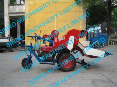 China mini paddy combine harvester with Tyre wheel for sale