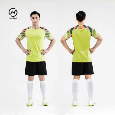 China Cheap Type New Design Team Club Soccer Uniforms Soccer Wear Flag Soccer Jerseys Quick Dry And Beathable Tailandia Soccer Jerseys Kit for sale