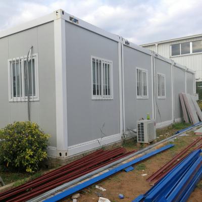 China Modern 40 Foot 3 Bedroom Consumable Prefab Container House In Thailand for sale