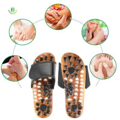 China Convenient Decompression Foot Massage Slippers Acupressure Reflexology Massage Slippers (W: 11.5-12.5 M: 10-11) for sale