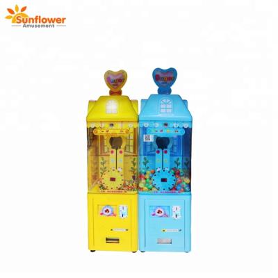 China Acrylic cheap price capsule crane toy vending machine gashapon toys selling game machines for sale