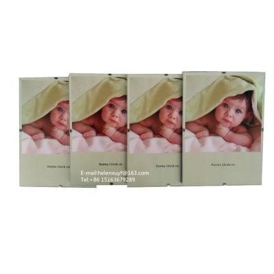 China Display or home decor 4 packs of clip frame 4x6 5x7 6x8 8x10 24x36 set frameless plexiglass clip poster frame for sale