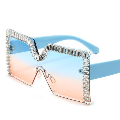 China Sunlight Large Diamond Sunglasses 2021 Fashionable Women's Fit Generous Shades Custom Sun Glasses for sale