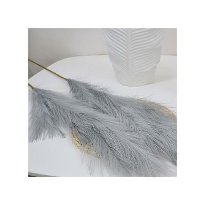 China New Hot Product Silk Fabric Reed Grass Bouquet Artificial Flowers For Gift Wrapping for sale