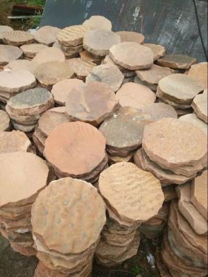 China Pink Sandstone Round Stepping Stones Garden Paving Stone Sandstone Landscaping Patio for sale