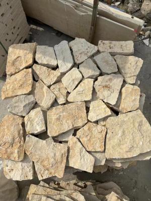 China Beige Limestone Random Flagstone for Wall, Loose Stone Wall Cladding, Limestone Split Wall Stone for sale