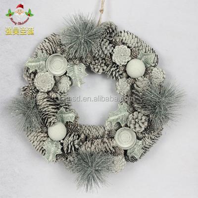 China 2022 Factory Wholesale Eco-friendly Handmade Christmas Candlestick Wreath Natural Material for sale