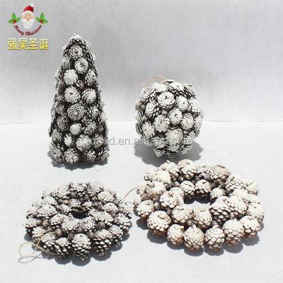 China High Quality Eco-friendly Christmas Decorations Export White Pine Cone Christmas Decoration Pure Natural Garland for sale