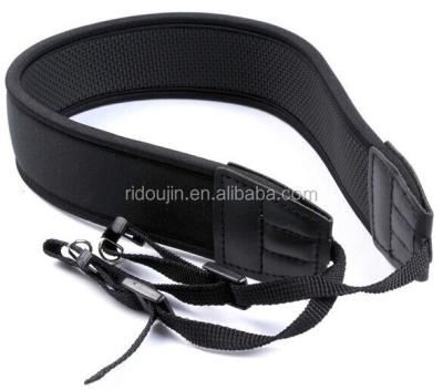 China Fashionable.eco-friendly DLSR universal digital camera neck strap with good strain releaser configuration for sale