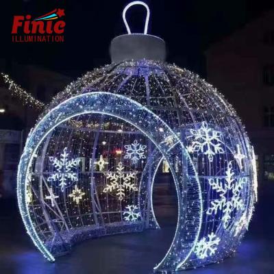 China New FINIC Use IP65 Decor Light Metal Frame High Brightness Theme Park Commercial 3D Ball Pattern Outdoor Led Light for sale