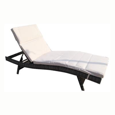 China Best All Weather Eco-Friendly Eco-Friendly Rattan Wicker Furniture Pool Foldable Sun Lounger for sale