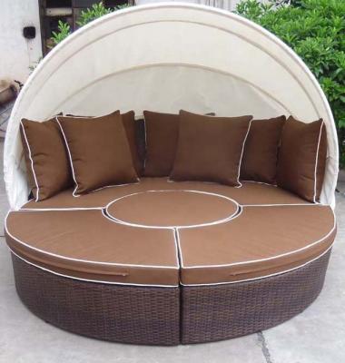 China Hot Seller Eco-friendly Resort Furniture Poly Pool Outdoor Rattan Round Daybeds With Canopy for sale