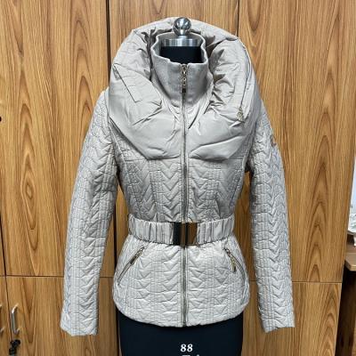 China Waterproof Fashion Running Closeouts Winter Padded Coats And Jackets For Women for sale