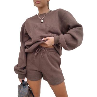 China Anti-wrinkle Women Cotton Fleece Crewneck Streetwear Embroidery 2 Piece Crewneck Jogger Shorts Set Tracksuit for sale