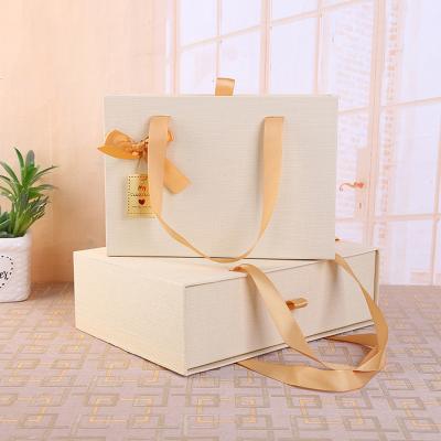 China Retro Customized Recycled Type Gift Package Clothing Materials Drawer Rectangular Packaging Paper Box for sale