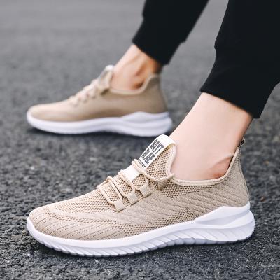 China Spring Men's Fashion Trend Men's Casual Shoes New 2021 Fly Cloth Shoes Breathable Trend Sneakers Running Shoes for sale