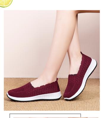 China Fashion Trend Slip On Shallow Low Boat Shoes Mesh Loafers Platform Shoes Womens Flats Women Casual Shoes for sale