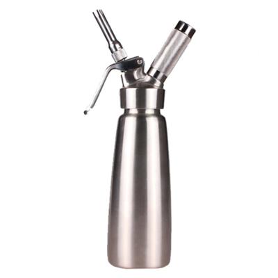 China Sustainable Stainless Steel Dessert Butter Dispenser Whipper Whipped Cream Mousse Maker With Decorating Nozzles for sale