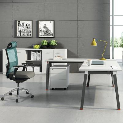 China Convertible Modern Customized Cubicle Desk Workstation For 3 Person Office for sale