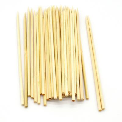 China Hot Sale High Quality Easily Cleaned BBQ Bamboo Sticks Round Bamboo Skewers for sale