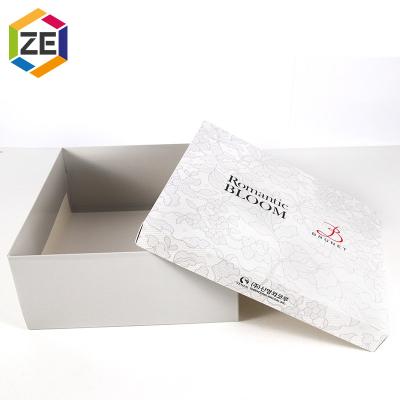 China Factory Price Recyclable White Flat Folding Clothing Packaging Paper Box For Dress for sale