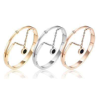 China Wholesale Custom TRENDY Stainless Steel Fashion Jewelry 18k Gold Plated Shell Four Leaf Clover Cuff Bangle Bracelet For Women for sale