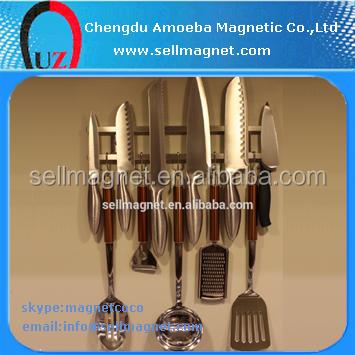 China Industrial Double Magnet Bar with 5 Hooks Magnetic Stainless Steel Knife Holder for sale