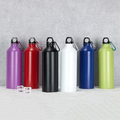 China Custom Sustainable Promotional Colorful Reusable 20Oz Aluminum Metal Bottle Sports Drink Water Bottle 500ml 750ml With Carabiner Cover for sale