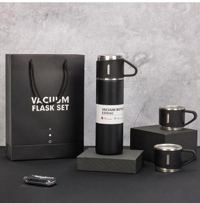 China 2022 Viable Hot Sale Stainless Steel Vacuum Flask Gift Set One Water Bottle With Two Coffee Cups for sale