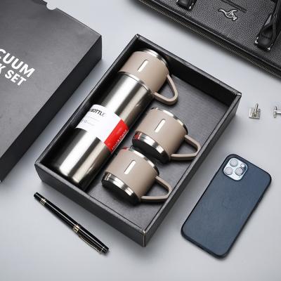 China Sustainable Gift Set 2022 Hot Sale Stainless Steel Vacuum Flask Two Coffee Mug And One Flask 500ml for sale