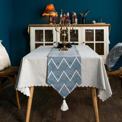 China Jacquard cotton polyester dustproof table cover for dining room table decoration table runner with tassels for sale