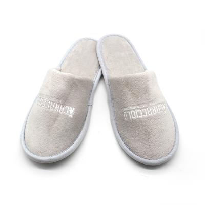 China Best Selling Disposable Slippers Custom Logo Anti Slip Spa Slippers Hotel Customized Hotel Slippers for sale