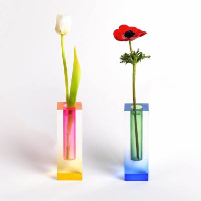 China Art Deco Wholesale Living Room Wedding Iridescent Acrylic Flower Vase Colorful Plastic Tall Cylinder Flower Vase for sale