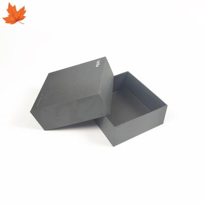 China Black Heaven Recyclable Custom Hard Paper and Earth Cover Gift Box Packaging for sale