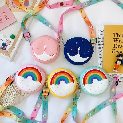 China 2021 New Design High Quality Rainbow Donut Mini Children Silicone Pockets Bag Cross - Body Kids Bags Girls Handbag for sale