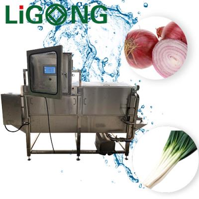 China Vegetable Box Spraying Cleaning Machiner Carrot Washing Potato Cleaner en venta