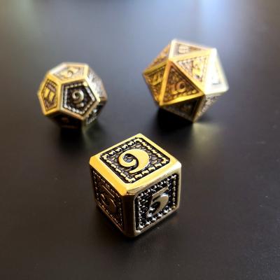 China Fashion Metal DND RPG Heavy Polyhedral Die Sets 7 Pieces Ancient Gold Dragon Black Design D4 D6 D8 D10 D12 D20 D% For D&D Board Game for sale