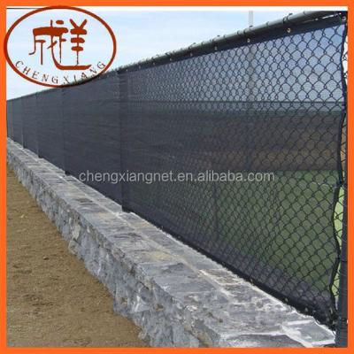 China Windproof High Quality HDPE Plastic Tennis Court Privacy Screen Windscreen for sale