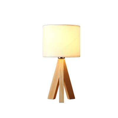 China New Design Industrial Custom Decorative Modern Custom Hotel Project Simple Amazon Wood Table Lamp for sale