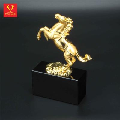 China Hot Selling Gold Plated Crystal Horse Trophy For Champion Souvenir Gift New Logo High Quality Metal Trophy Custom Europe Hitop Trophy for sale