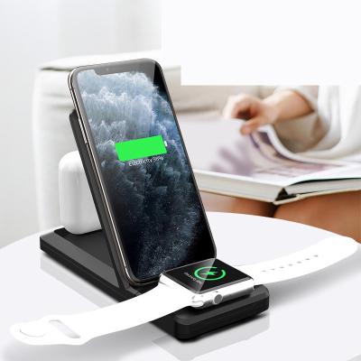 China 2021 New Product Multi Wireless Charging 15W Universal Wireless Charging Fast Foldable 3 IN 1 Wireless Charger for sale