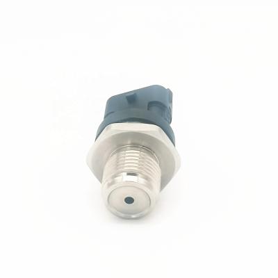 China Diesel Common Rail Pressure Gauge Fuel Rail Pressure Sensor For Diesel Engine 0281002851 for sale