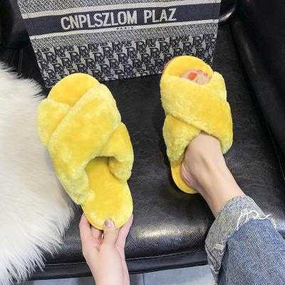 China 2022 Fashion Trend Custom Pink Women's Fashion Logo Luxury House Cute Wool Fluffy Soft Slippers Bath for sale