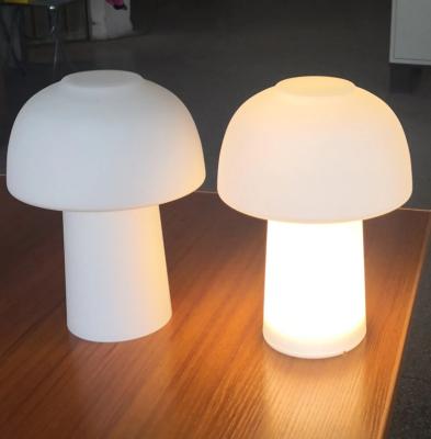 China Waterproof 2023 New Modern Design Mushroom Shape Rechargeable LED Desk Lamp for sale