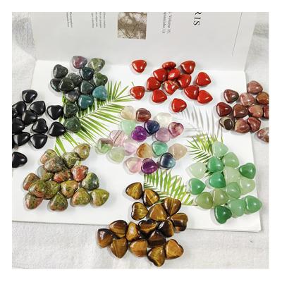 China Wholesale 20mm Europe crystal gemstone heart cut quartz natural healing material mix color for necklace treatment for sale