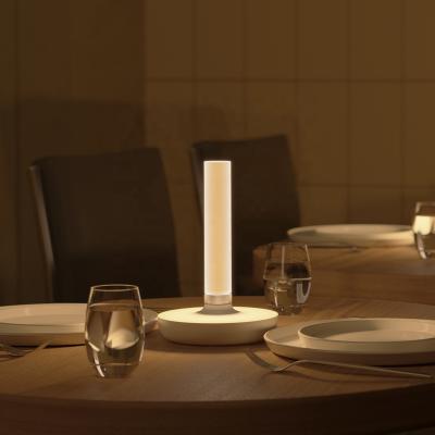 China Modern Wholesale Customized Ware Vase Hotel Table Rechargeable Lamps for sale