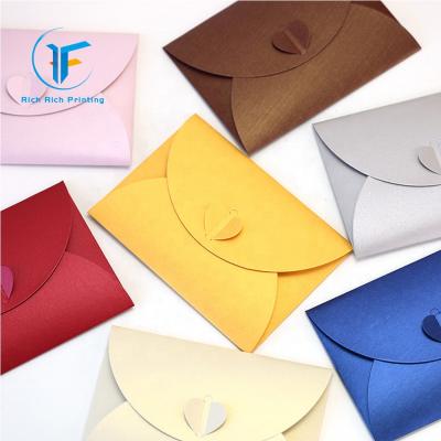 China Custom Gift Envelope Cardboard Packaging Paper Envelope In Stationery Store for sale