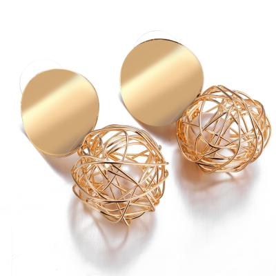 China 2021 Cute Luxury New Gold Trendy Circle Earrings For Women Fit Daily Jewelry Diamond Earrings for sale